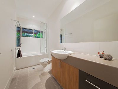 108 Petersen Street, Wynnum