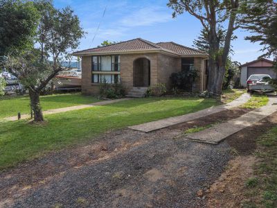 127 WEST BIRRILEY STREET, Bomaderry
