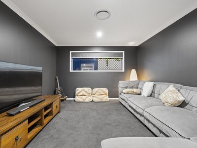11 Nagel St, Gailes