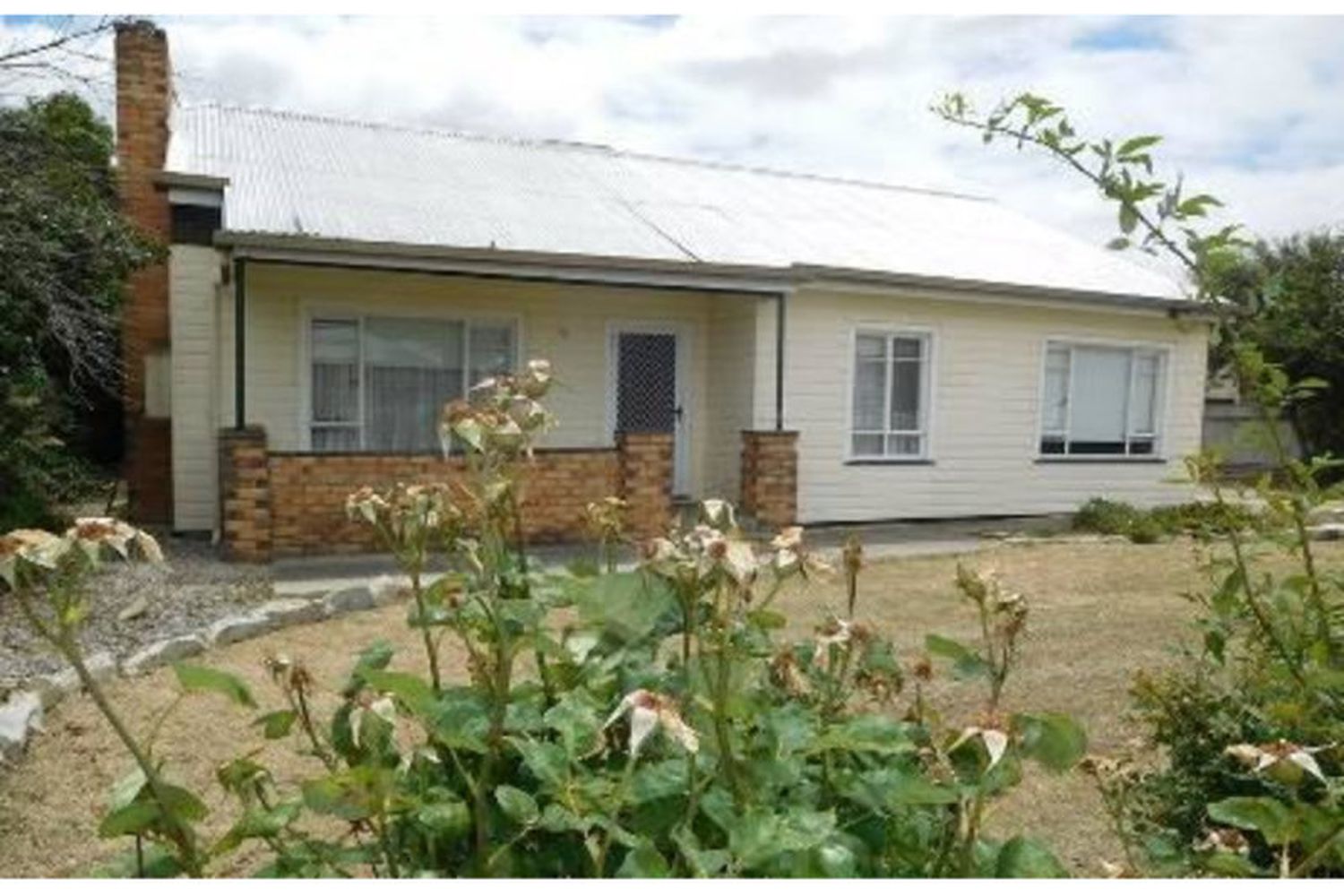 16 Johnson Street, Horsham