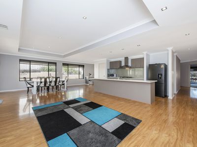 12 Holcombe Road, Warnbro