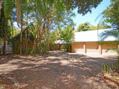 4 Howea Court, Dundowran Beach