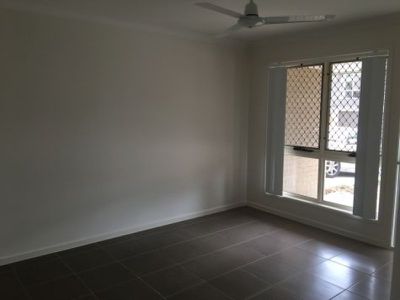 83  Crossacres , Doolandella