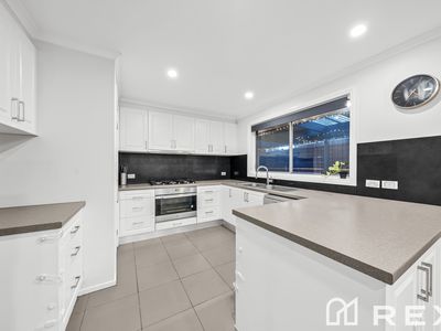 164 James Cook Drive, Endeavour Hills