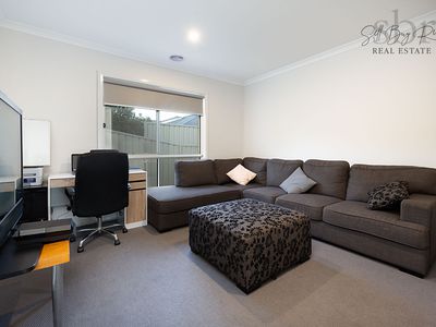 2 FYFE COURT, Wodonga