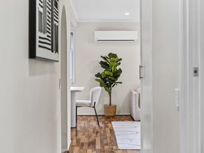 8 William St, Rochedale South