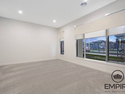 119 Yeungroon Boulevard, Clyde North