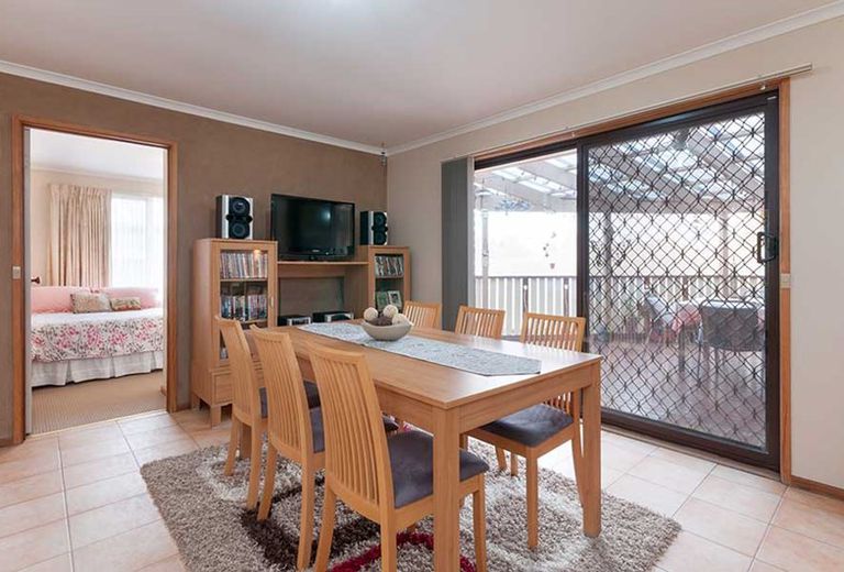 16 LONGTOWN COURT, Craigieburn