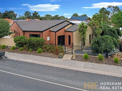 1 Rushbrook Close, Horsham