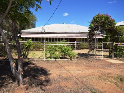 9 Quail Street, Longreach