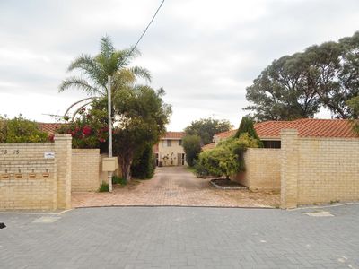 8 / 73-75 Weaponess Road, Scarborough