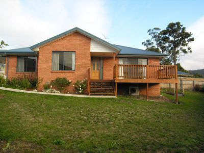6 Pear Tree Close, Huonville