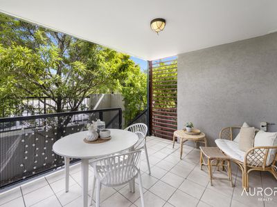 44/11 Kitchener Street, Coorparoo