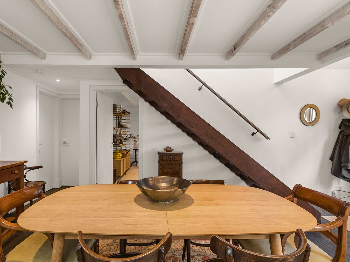 24 Blanche Parade, Mount Macedon