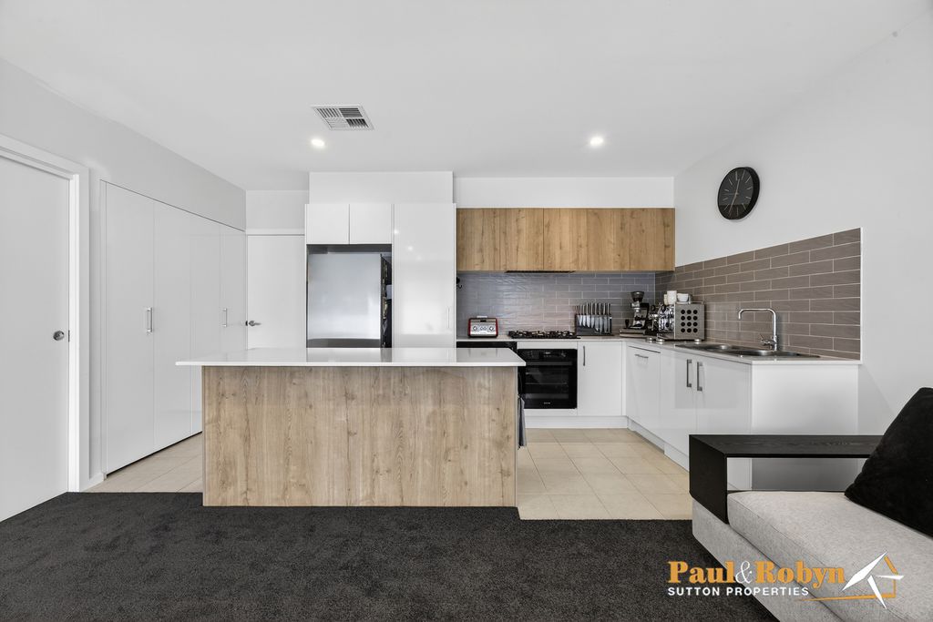 11A Woodberry Avenue, Coombs