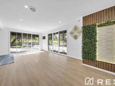 170 James Cook Drive, Endeavour Hills