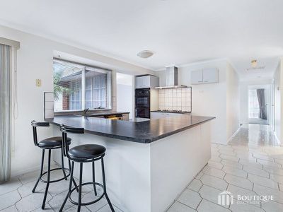 26 Waverley Park Drive, Cranbourne North