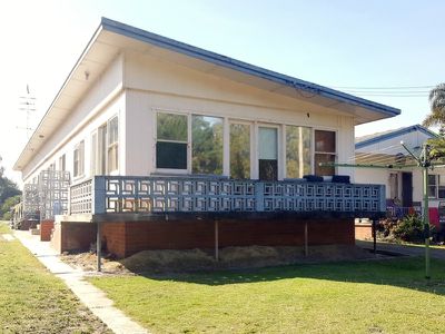 1 / 37 Boollwarroo Parade, Shellharbour