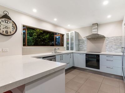 102 Chelsea View Drive, Chatswood