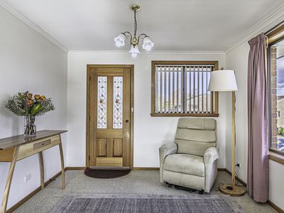 407 Village Drive, Kingston