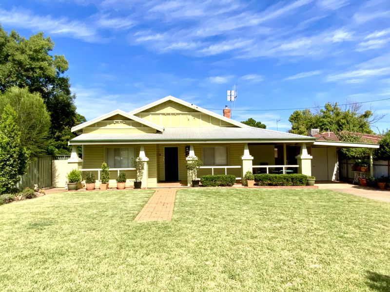 21 Clement Street, Forbes