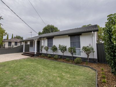 39 Martindale Cres, Seymour