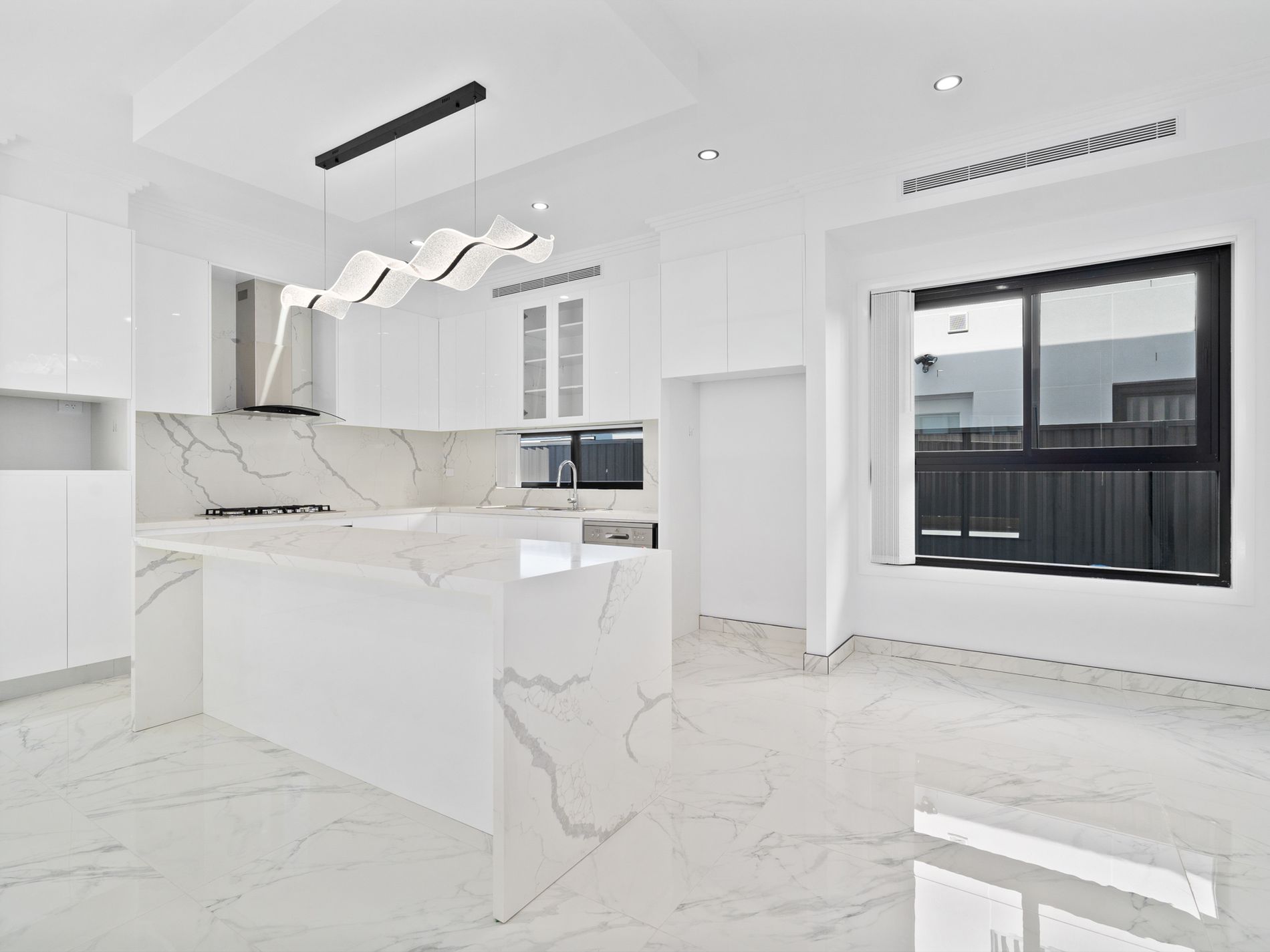 31 Fourteenth Avenue, Austral