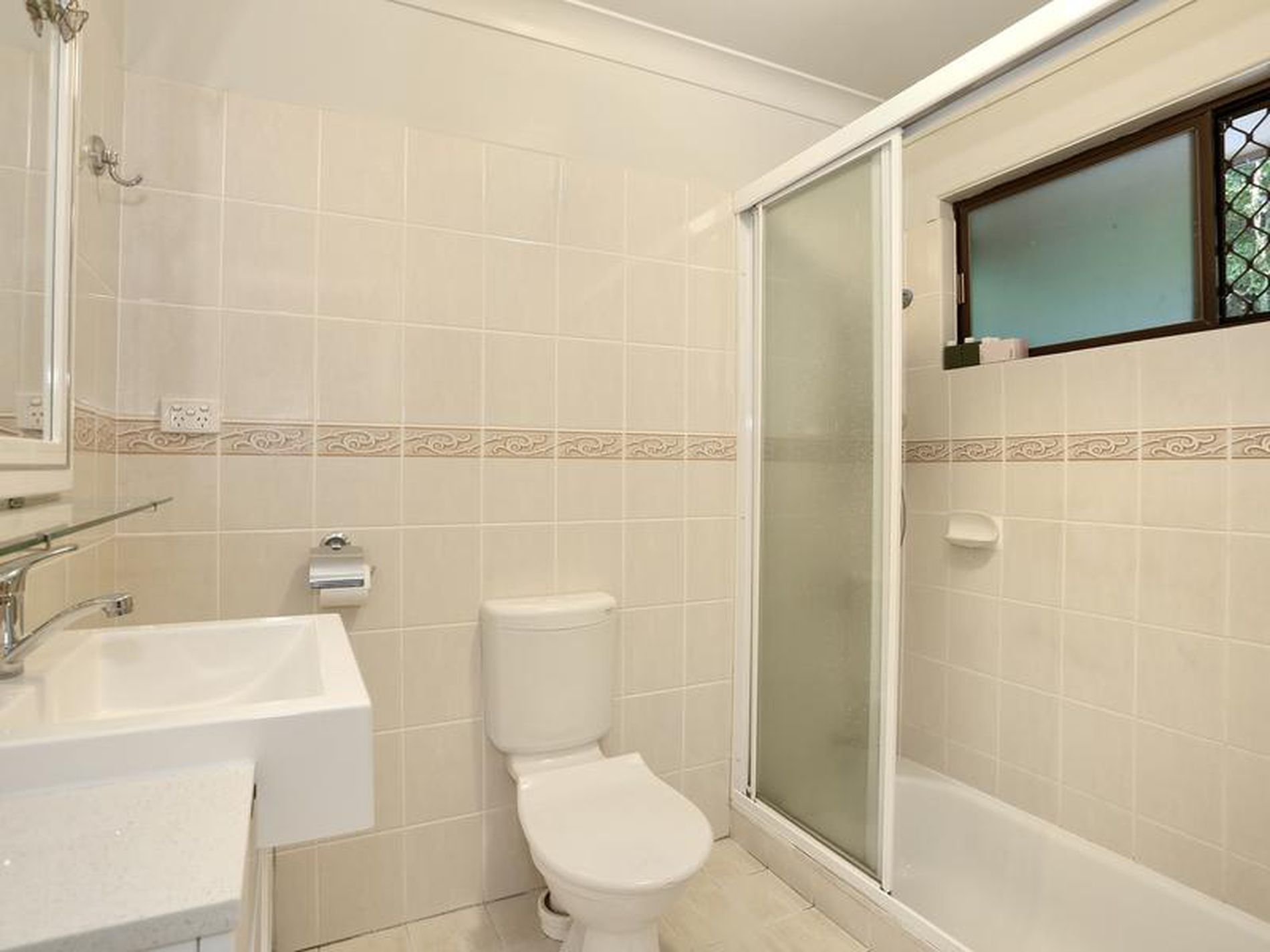 10 Inlet Drive, Tweed Heads West