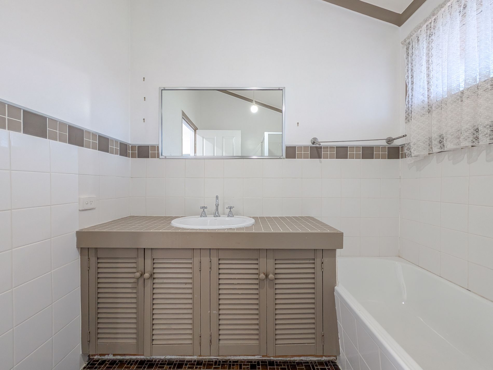 28 Douglas Avenue, Swan Hill