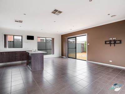 68 Eltham Parade, Wyndham Vale