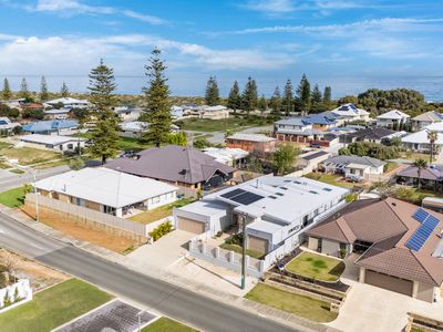 63 MURDOCH DRIVE, Singleton
