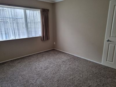 27 Heathfield Avenue, Huntington