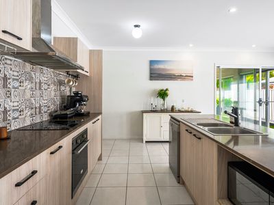 13 Morna Place, Coomera Waters