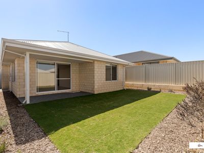 10 Strickland Parade, Eglinton