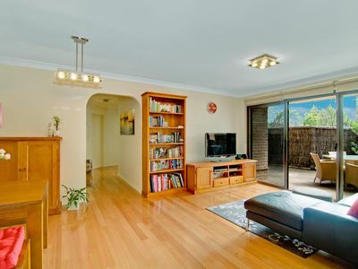 4 / 37 Carlingford Road, Epping