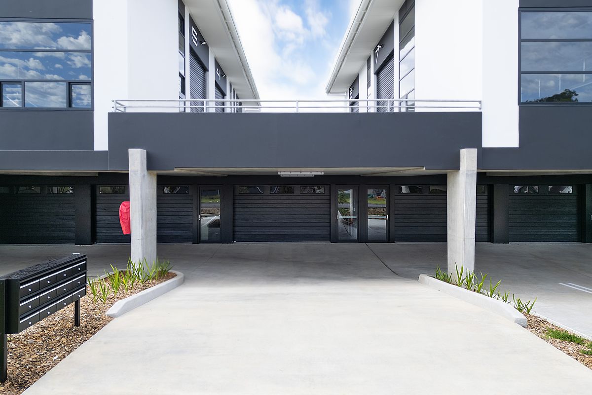 Unit 8 / 10 Think Road, Townsend