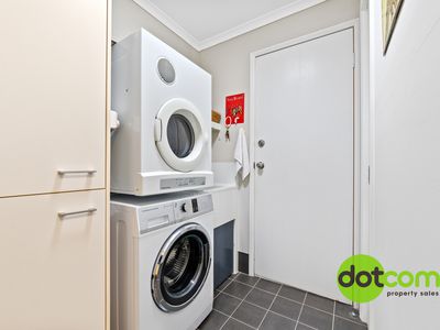 12 Sixth Avenue, Green Point