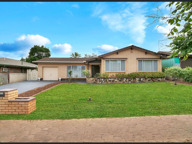 34 Buckingham Drive, Salisbury East
