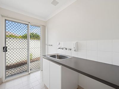 2 / 36 Fifth Road, Armadale