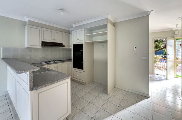 10 / 24 Barrymore Road, Greenvale