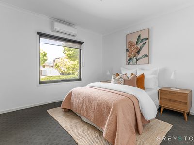 1 / 12-20 Broadway, Caroline Springs