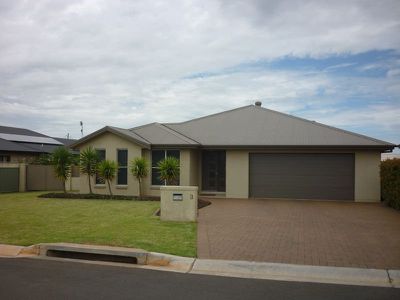 3 Raffles Court, Dubbo