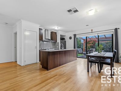 30 Ranfurlie Boulevard, Cranbourne West