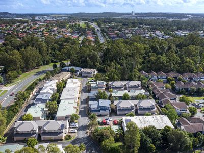 52 / 2 Weir Drive, Upper Coomera