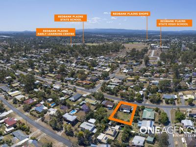 18 ALAWOONA ST, Redbank Plains