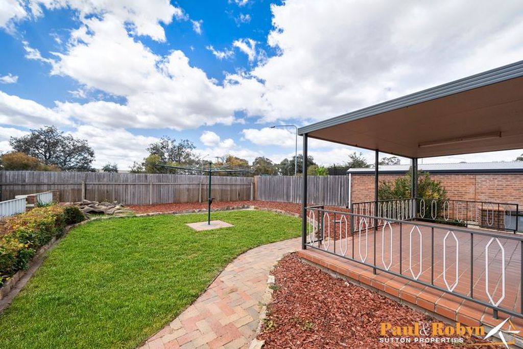 41 Knaggs Crescent, Page