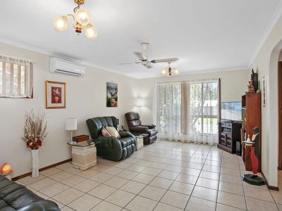 6 Cambuca Court, Tewantin