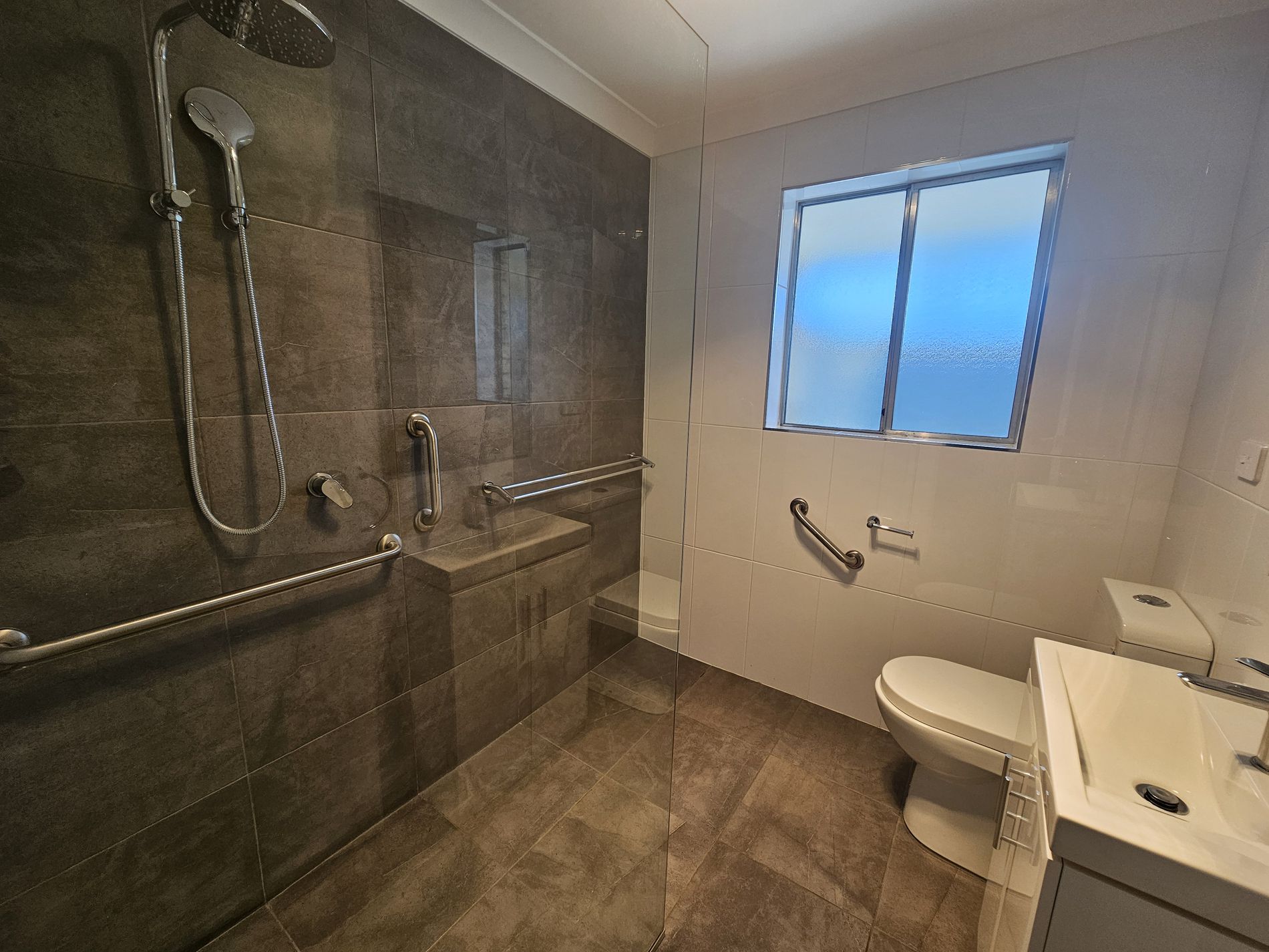 3 / 16 Tenth Street, Millicent