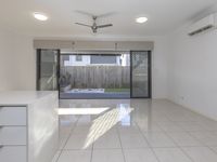 9 / 46 Avondale Crescent, Parkinson