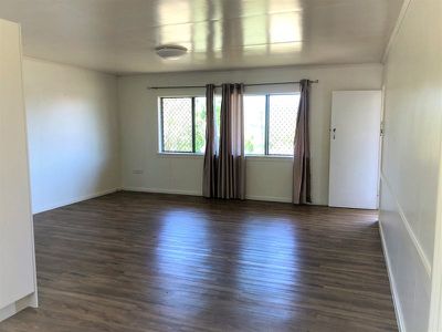 6 Second Avenue , Atherton
